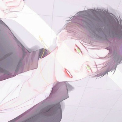 《丧尸围城4》弗兰克变身生化3吉尔 抹胸短裙贼性感